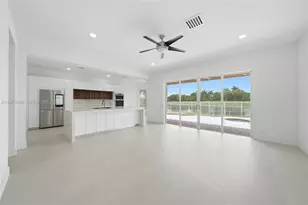 1887 Harbor View Cir, Weston, FL 33327 - Photo 14
