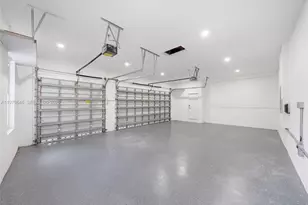 1887 Harbor View Cir, Weston, FL 33327 - Photo 38