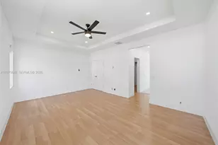 1887 Harbor View Cir, Weston, FL 33327 - Photo 20