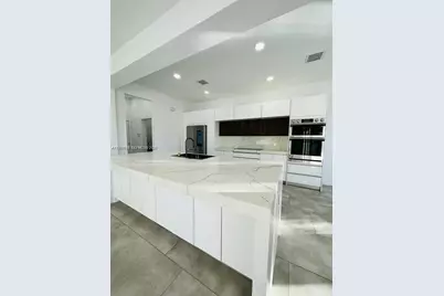 1887 Harbor View Cir, Weston, FL 33327 - Photo 6