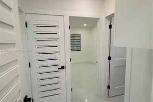 930 NE 163rd St, North Miami Beach, FL 33162 - Photo 8