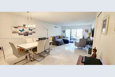 327 Lakeview Dr #103, Weston, FL 33326 - Photo 10