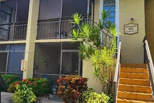 327 Lakeview Dr, Weston, FL 33326 - Photo 1