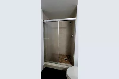 327 Lakeview Dr #103, Weston, FL 33326 - Photo 16