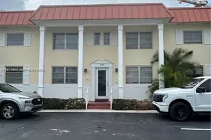 1060 92nd St, Bay Harbor Islands, FL 33154 - Photo 2