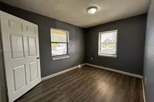 2401 NW 15th St, Fort Lauderdale, FL 33311 - Photo 6