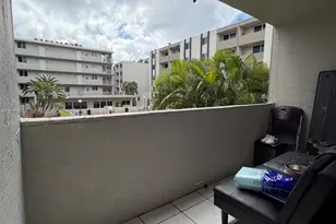 10090 NW 80th Ct, Hialeah Gardens, FL 33016 - Photo 20