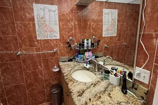 10090 NW 80th Ct, Hialeah Gardens, FL 33016 - Photo 14