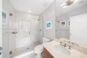 50 South Pointe Dr, Miami Beach, FL 33139 - Photo 24