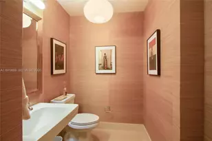 50 South Pointe Dr, Miami Beach, FL 33139 - Photo 26