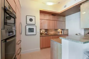 50 South Pointe Dr, Miami Beach, FL 33139 - Photo 18