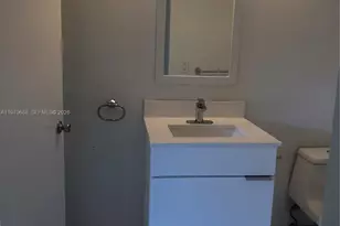 18336 NW 68th Ave, Hialeah, FL 33015 - Photo 6