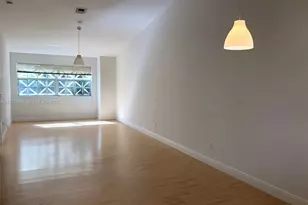 18336 NW 68th Ave, Hialeah, FL 33015 - Photo 2