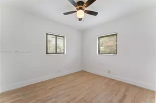 6161 NE 7th Ave, Oakland Park, FL 33334 - Photo 16