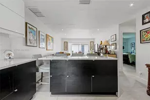 8953 Warwick Dr, Boca Raton, FL 33433 - Photo 8