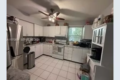 729 SW 5th Ct, Hallandale Beach, FL 33009 - Photo 2