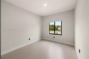 120 NW 5th Ave, Hallandale Beach, FL 33009 - Photo 8