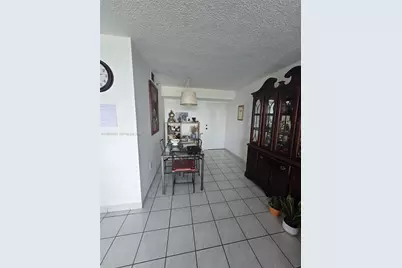 9688 Fontainebleau Blvd #409, Miami, FL 33172 - Photo 6
