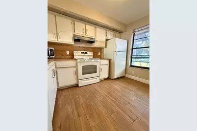 201 Lake Pointe Dr #202, Oakland Park, FL 33309 - Photo 14