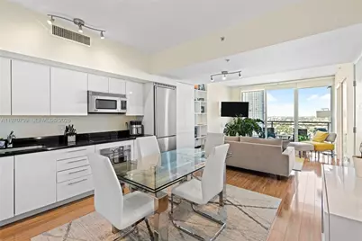 92 SW 3rd St #3409, Miami, FL 33130 - Photo 1