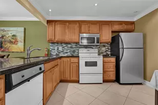 3010 N Course Dr, Pompano Beach, FL 33069 - Photo 2