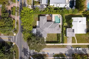 1001 NE 86th St, Miami, FL 33138 - Photo 2