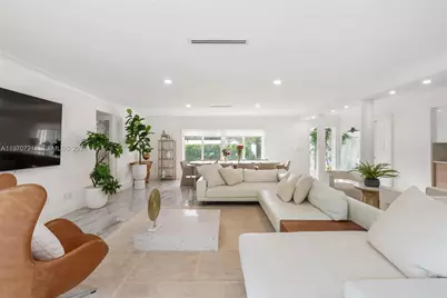 1001 NE 86th St, Miami, FL 33138 - Photo 8