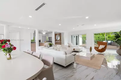 1001 NE 86th St, Miami, FL 33138 - Photo 10