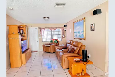 4445 SW 136th Pl, Miami, FL 33175 - Photo 4