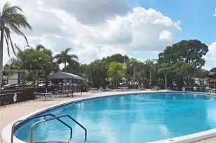 9842 Belfort Circle, Tamarac, FL 33321 - Photo 26