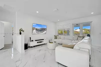 13673 N 77th Pl N, Loxahatchee, FL 33412 - Photo 16