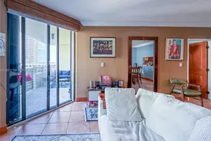 520 Brickell Key Dr, Miami, FL 33131 - Photo 12