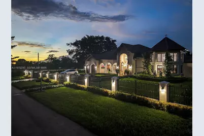 9815 SW 114th St, Miami, FL 33176 - Photo 4