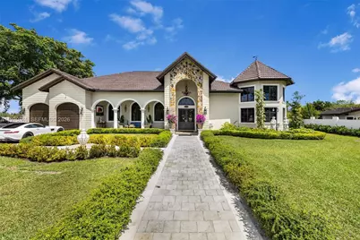 9815 SW 114th St, Miami, FL 33176 - Photo 2