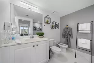 18100 N Bay Rd, Sunny Isles Beach, FL 33160 - Photo 4