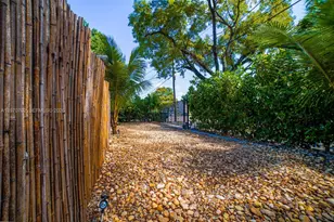 55 NE 59th St, Miami, FL 33137 - Photo 8
