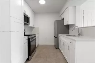 10391 SW 150th Ct, Miami, FL 33196 - Photo 6