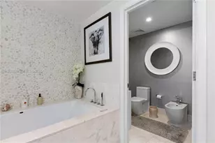 17121 Collins Ave, Sunny Isles Beach, FL 33160 - Photo 32