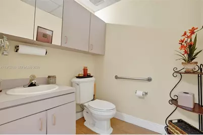 Medical Research For Sale in South Miami, South Miami, FL 33155 - Photo 12