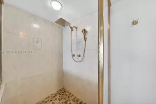 7928 West Dr, North Bay Village, FL 33141 - Photo 24