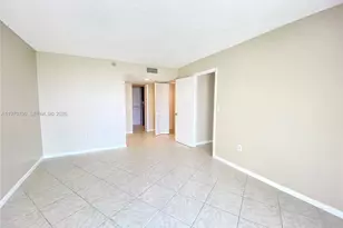 1300 NE Miami Gardens Dr, Miami, FL 33179 - Photo 20