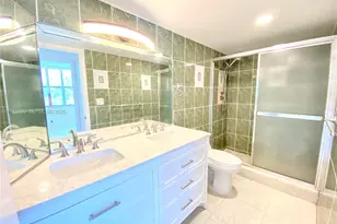 1300 NE Miami Gardens Dr, Miami, FL 33179 - Photo 12