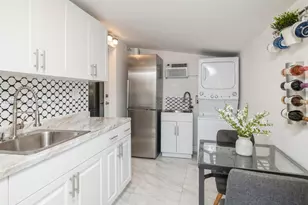 1880 SW 15th St, Miami, FL 33145 - Photo 6