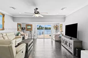 4231 NE 16th Ave, Oakland Park, FL 33334 - Photo 8