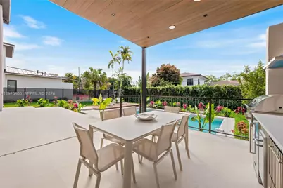 5854 SW 30th St, Miami, FL 33155 - Photo 40