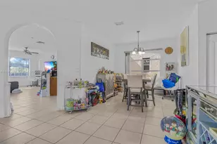 3736 NE 9th Ct, Homestead, FL 33033 - Photo 8
