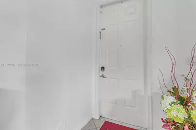 3736 NE 9 Ct, Homestead, FL 33033 - Photo 6