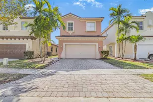 3736 NE 9th Ct, Homestead, FL 33033 - Photo 2