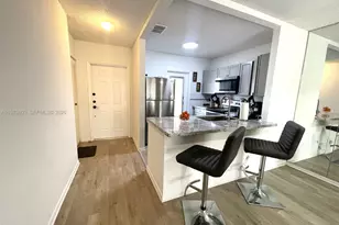 5102 NW 36th St, Lauderdale Lakes, FL 33319 - Photo 6