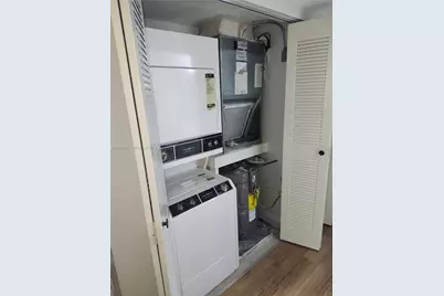 12501 SW 14th St #311R, Pembroke Pines, FL 33027 - Photo 16